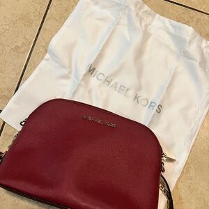 Micheal Kors Crossbody